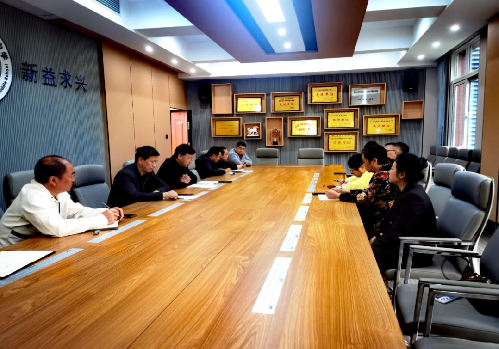 衡阳市华新实验中学食品安全排查整治专项行动部署会议
